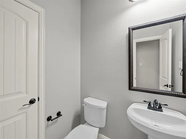 $2,650 | 309 Tottenham Court, McKinney, TX 75072