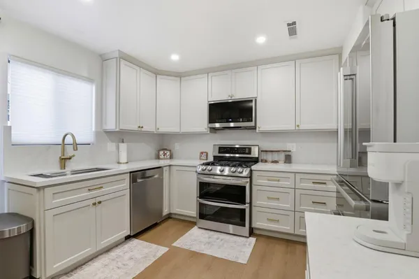 $454,900 | 241 Gibson Drive, Unit F, Hollister, CA 95023