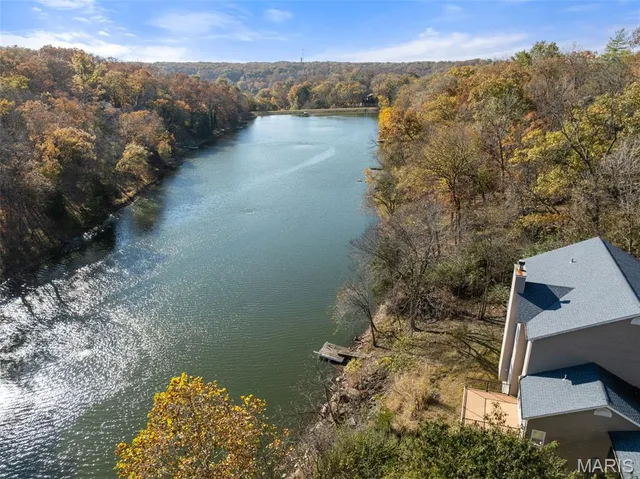 $530,000 | 169 South Kings Road, Lake Sherwood, MO 63357