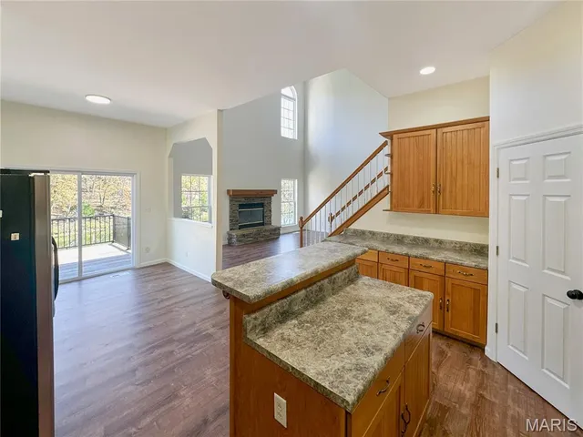 $530,000 | 169 South Kings Road, Lake Sherwood, MO 63357