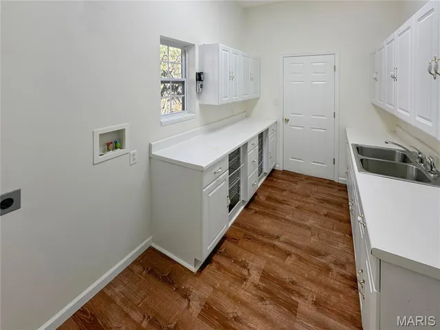 $530,000 | 169 South Kings Road, Lake Sherwood, MO 63357