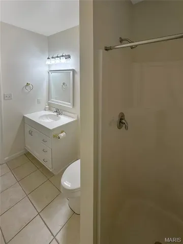 $530,000 | 169 South Kings Road, Lake Sherwood, MO 63357