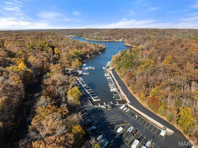 $530,000 | 169 South Kings Road, Lake Sherwood, MO 63357