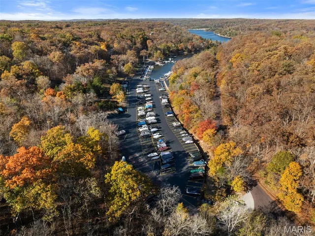 $530,000 | 169 South Kings Road, Lake Sherwood, MO 63357