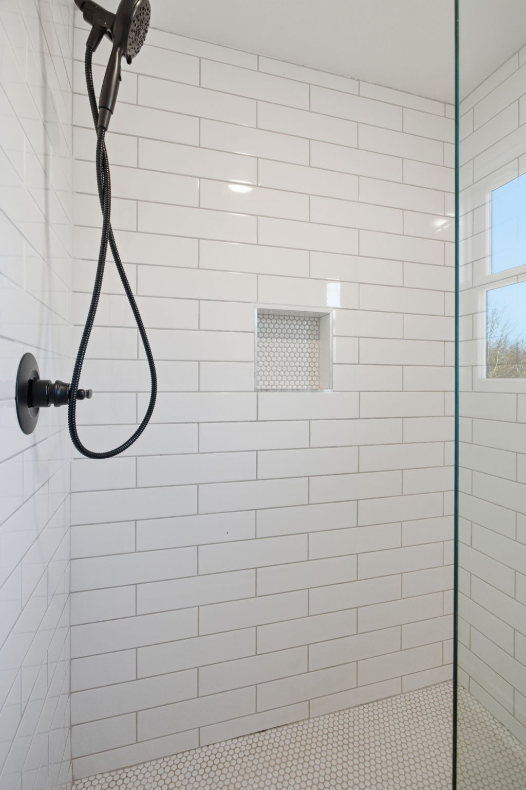 2511 Ashland City Road Clarksville, TN 37043 - Photo 21 of 31 a bathroom with a shower