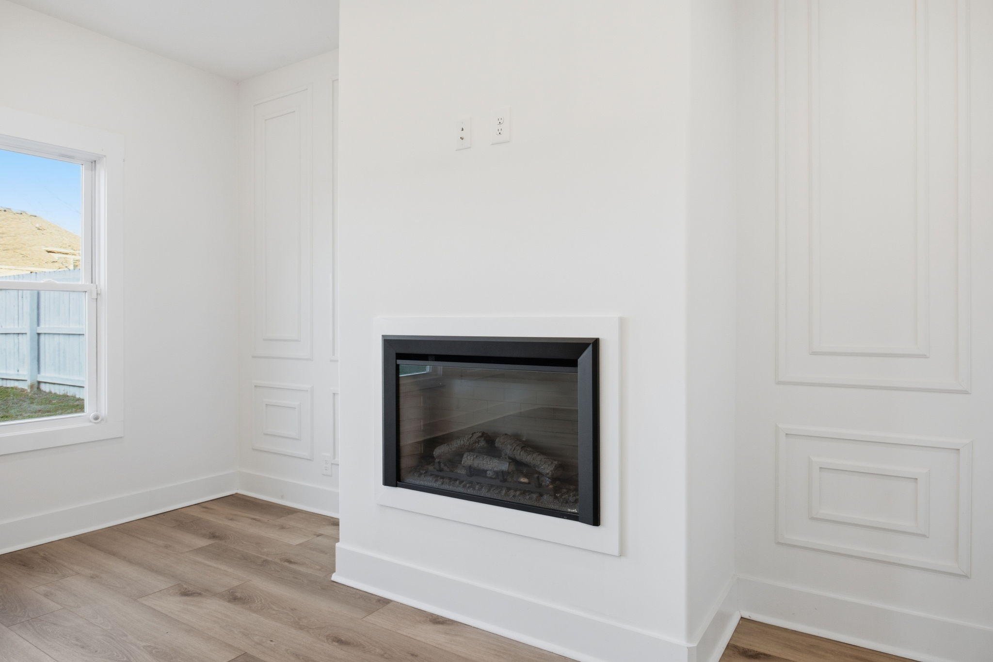 2511 Ashland City Road Clarksville, TN 37043 - Photo 6 of 31 a view of a hallway with a fireplace