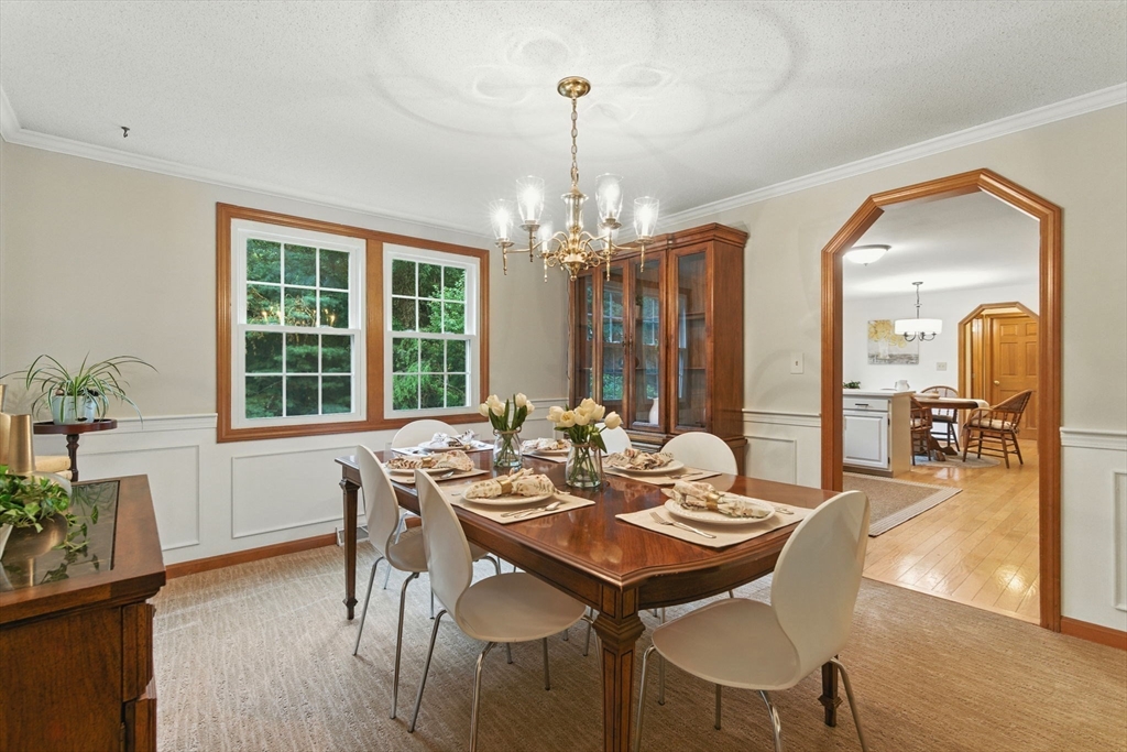 9 Ellsworth Road Andover, MA 01810 - Photo 9 of 37 Gallery Image 9