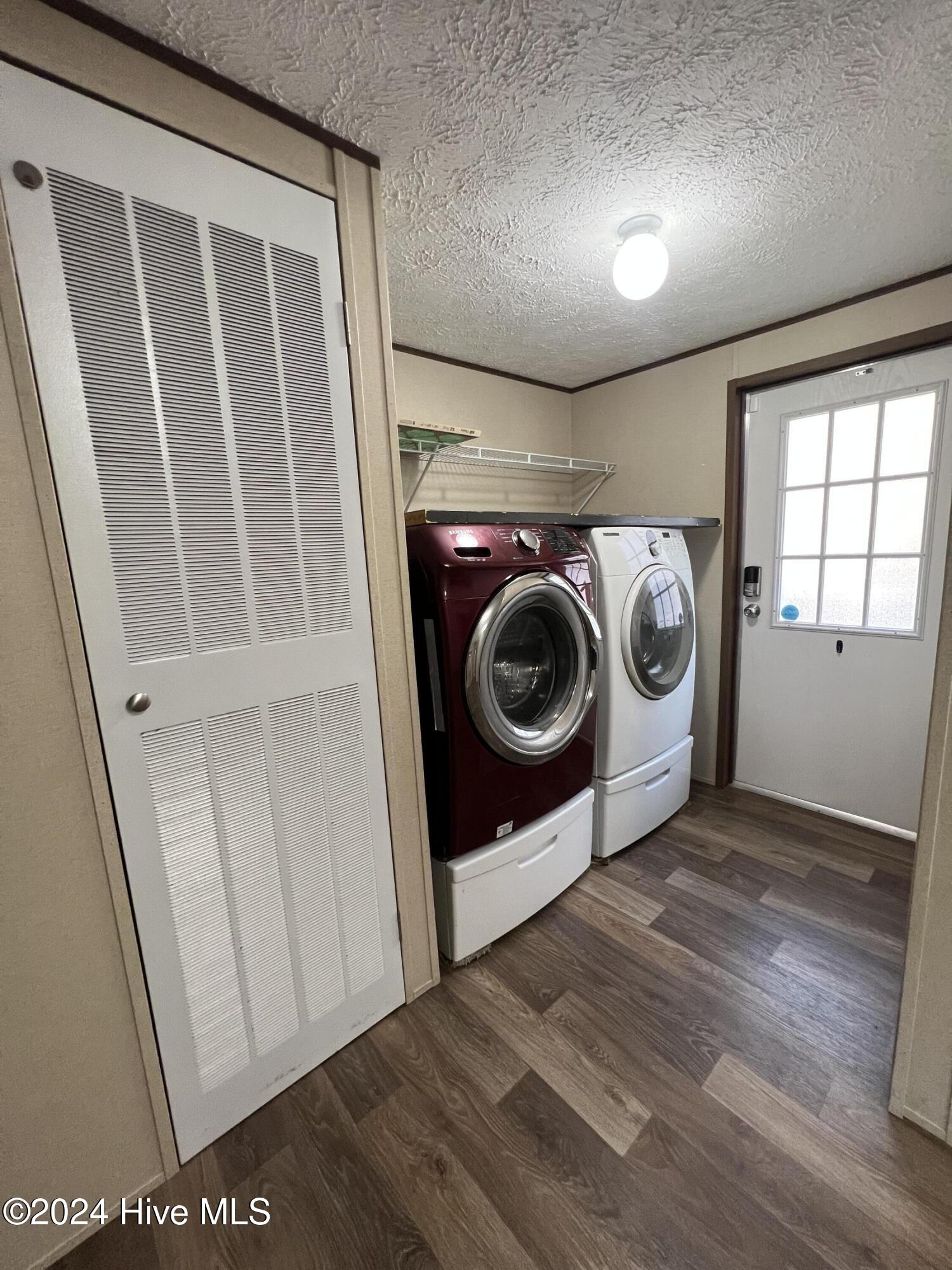 524 Thanksgiving Fire Road Selma, NC 27576 - Photo 18 of 24 Laundry/Backdoor