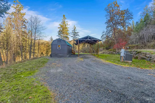 $285,000 | 22100 Old Melrose Grade Road, Peck, ID 83545