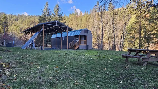$285,000 | 22100 Old Melrose Grade Road, Peck, ID 83545