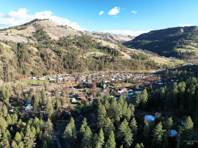 $285,000 | 22100 Old Melrose Grade Road, Peck, ID 83545