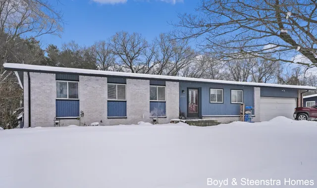 $330,000 | 2854 Northville Drive Northeast, Grand Rapids, MI 49525