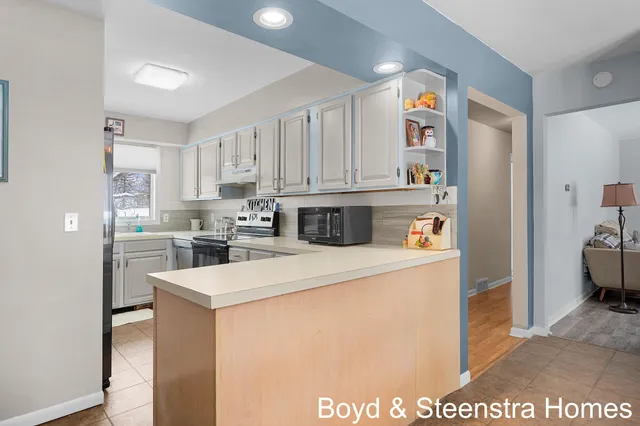 $335,000 | 2854 Northville Drive Northeast, Grand Rapids, MI 49525