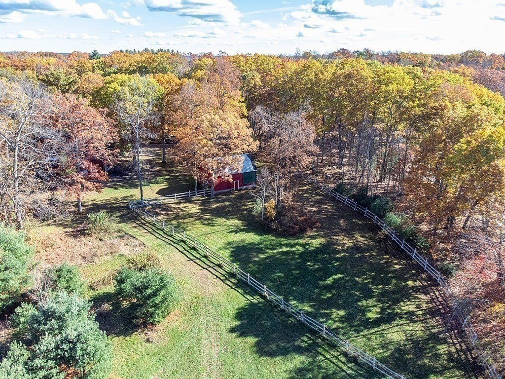 23 Brookfield Road North Brookfield, MA 01535 - Photo 1 of 38 Gallery Image 1