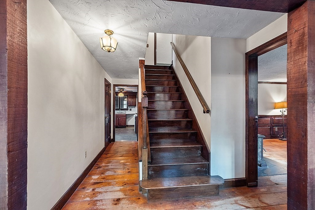 23 Brookfield Road North Brookfield, MA 01535 - Photo 11 of 38 Gallery Image 11