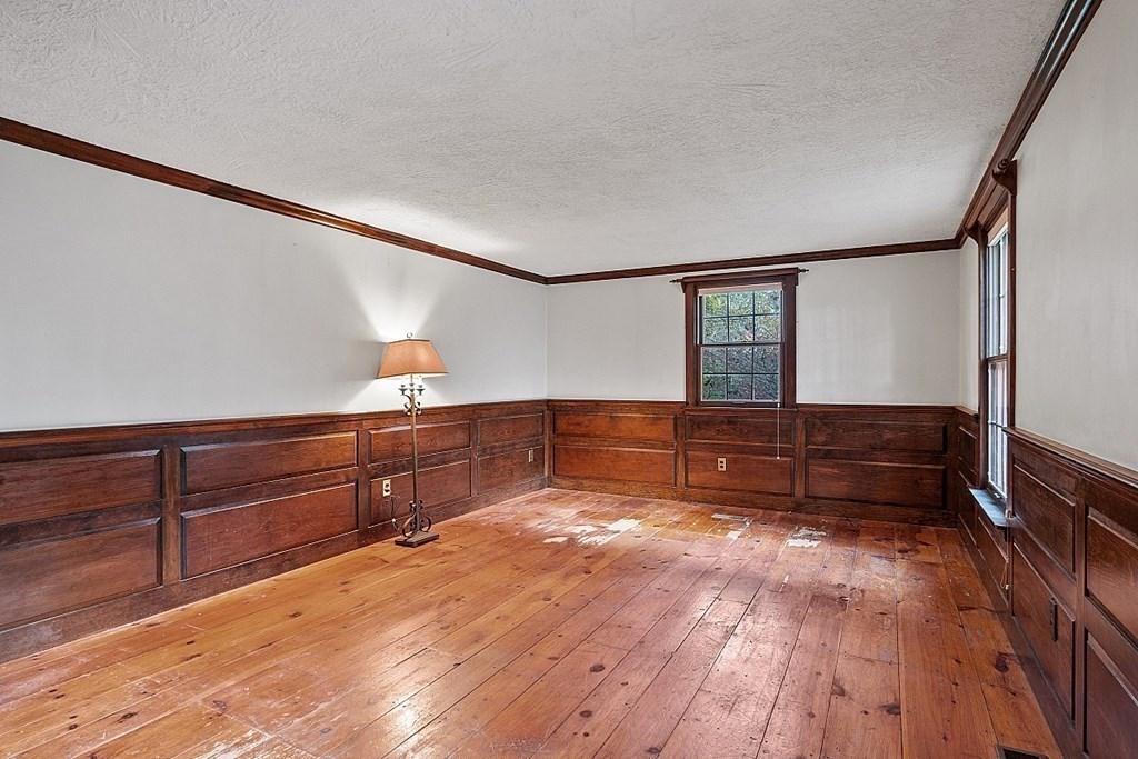 23 Brookfield Road North Brookfield, MA 01535 - Photo 13 of 38 Gallery Image 13