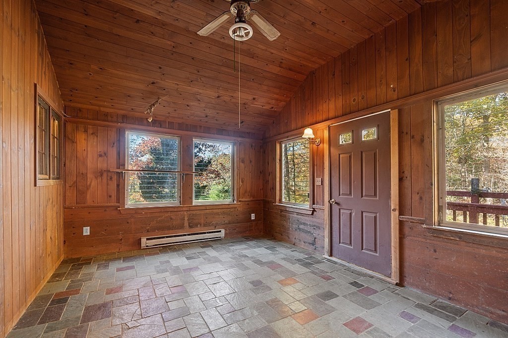 23 Brookfield Road North Brookfield, MA 01535 - Photo 23 of 38 Gallery Image 23