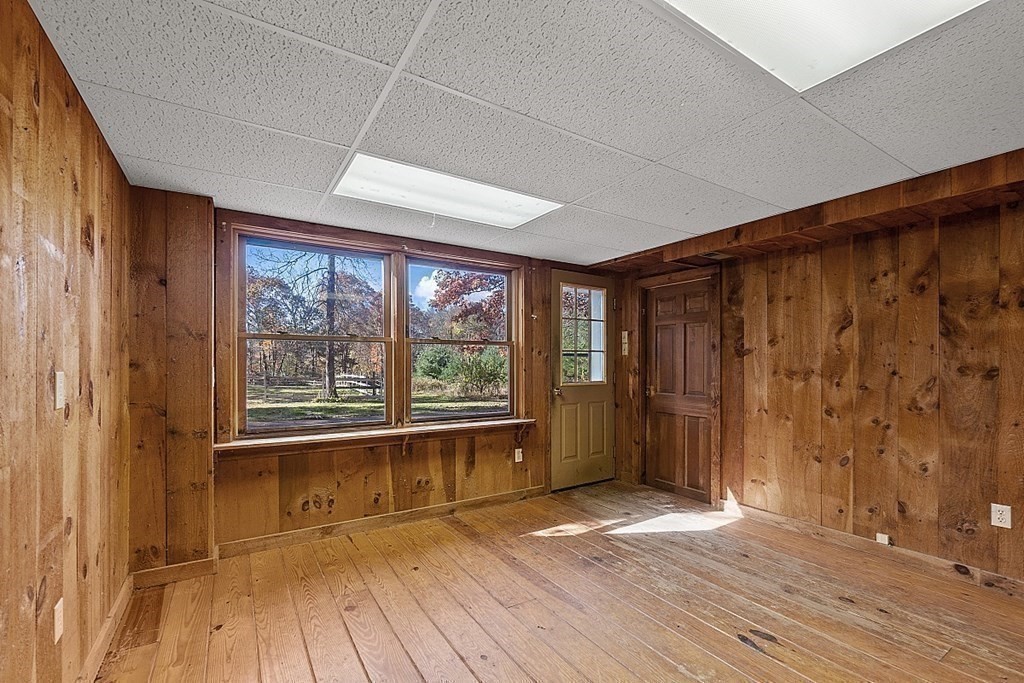 23 Brookfield Road North Brookfield, MA 01535 - Photo 32 of 38 Gallery Image 32