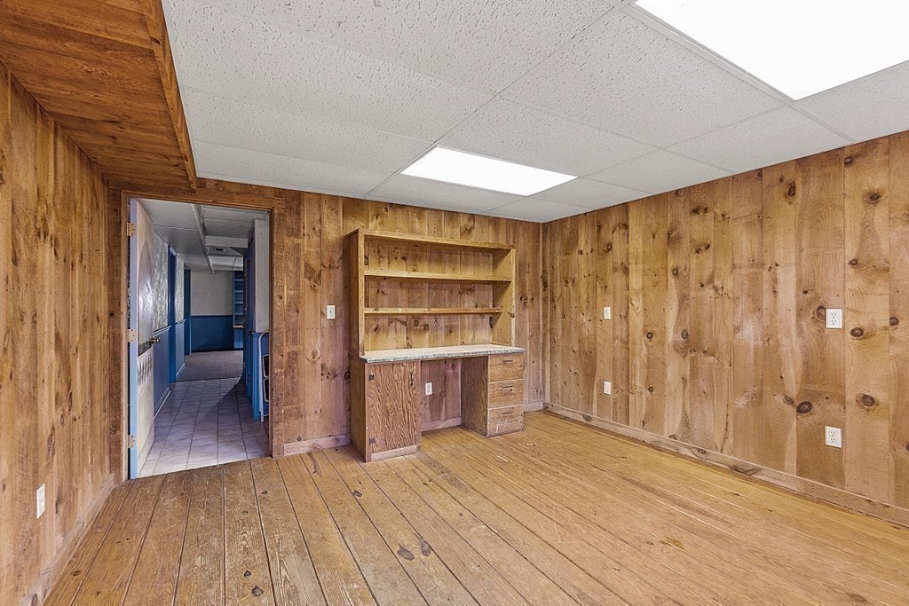 23 Brookfield Road North Brookfield, MA 01535 - Photo 33 of 38 Gallery Image 33