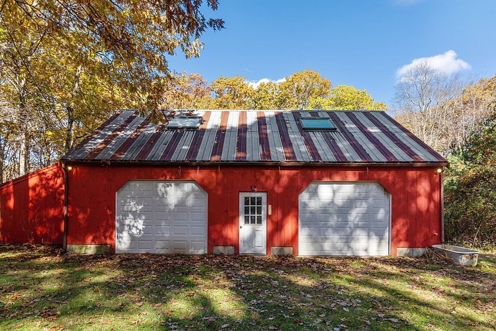 23 Brookfield Road North Brookfield, MA 01535 - Photo 8 of 38 Gallery Image 8