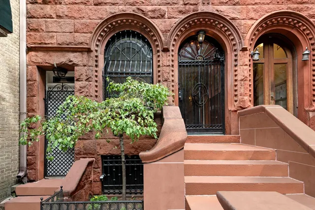 $6,650,000 | 321 West 77th Street | Upper West Side