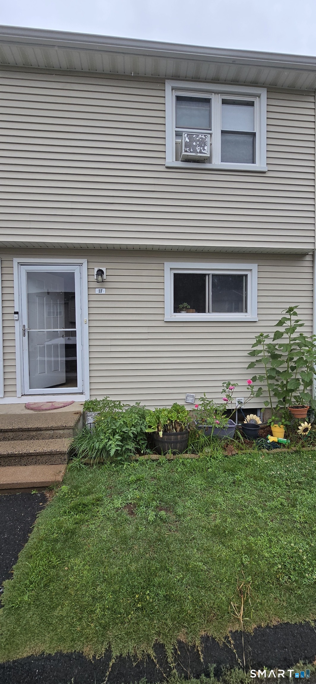 1081 New Haven Road, Unit 1F Naugatuck, CT 06770 - Photo 1 of 13