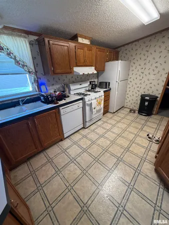 $39,900 | 3319 Ridgewood Avenue, Springfield, IL 62702