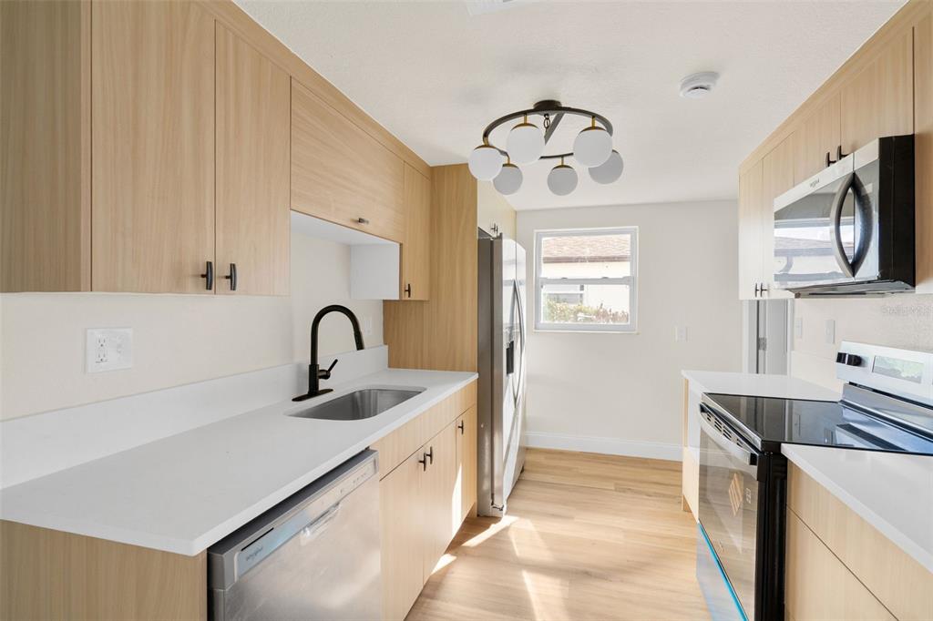 13804 Victor Avenue Hudson, FL 34667 - Photo 12 of 32