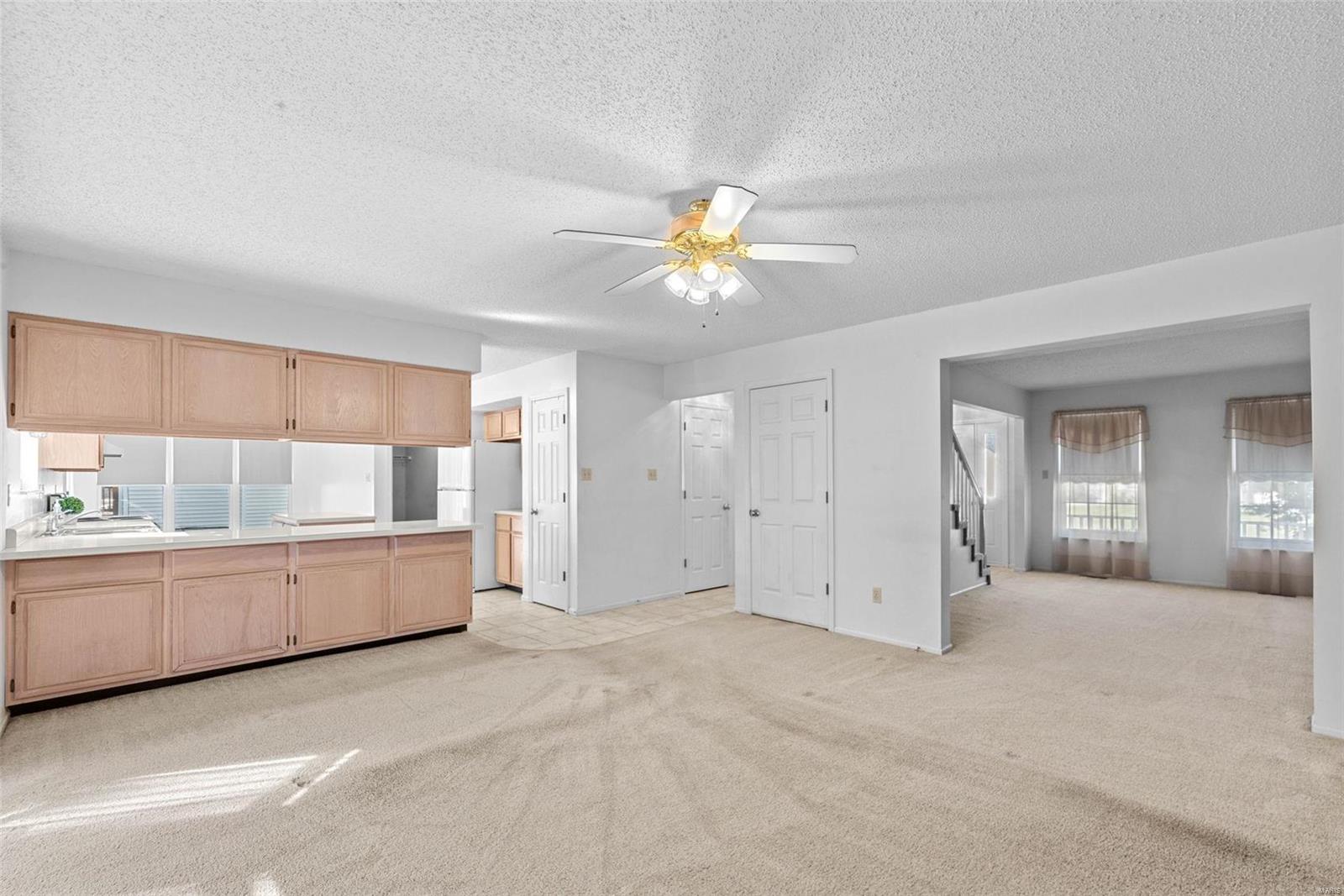 95 Maple Leaf St. Peters, MO 63376 - Photo 14 of 48