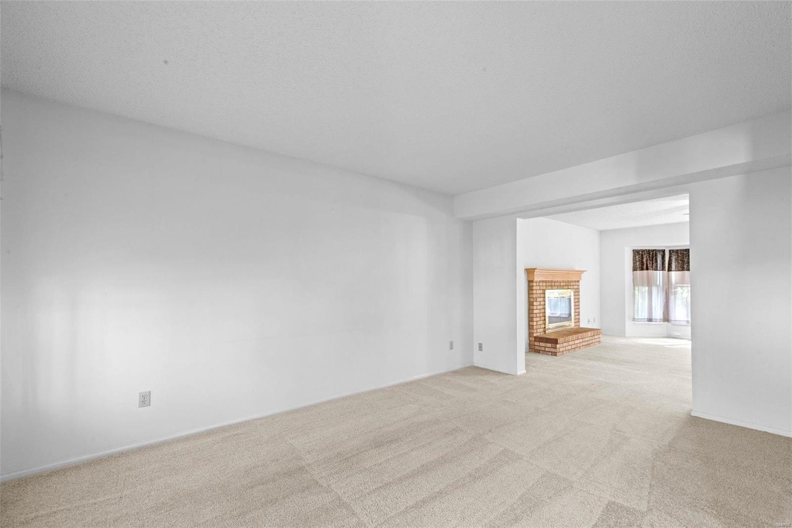 95 Maple Leaf St. Peters, MO 63376 - Photo 18 of 48