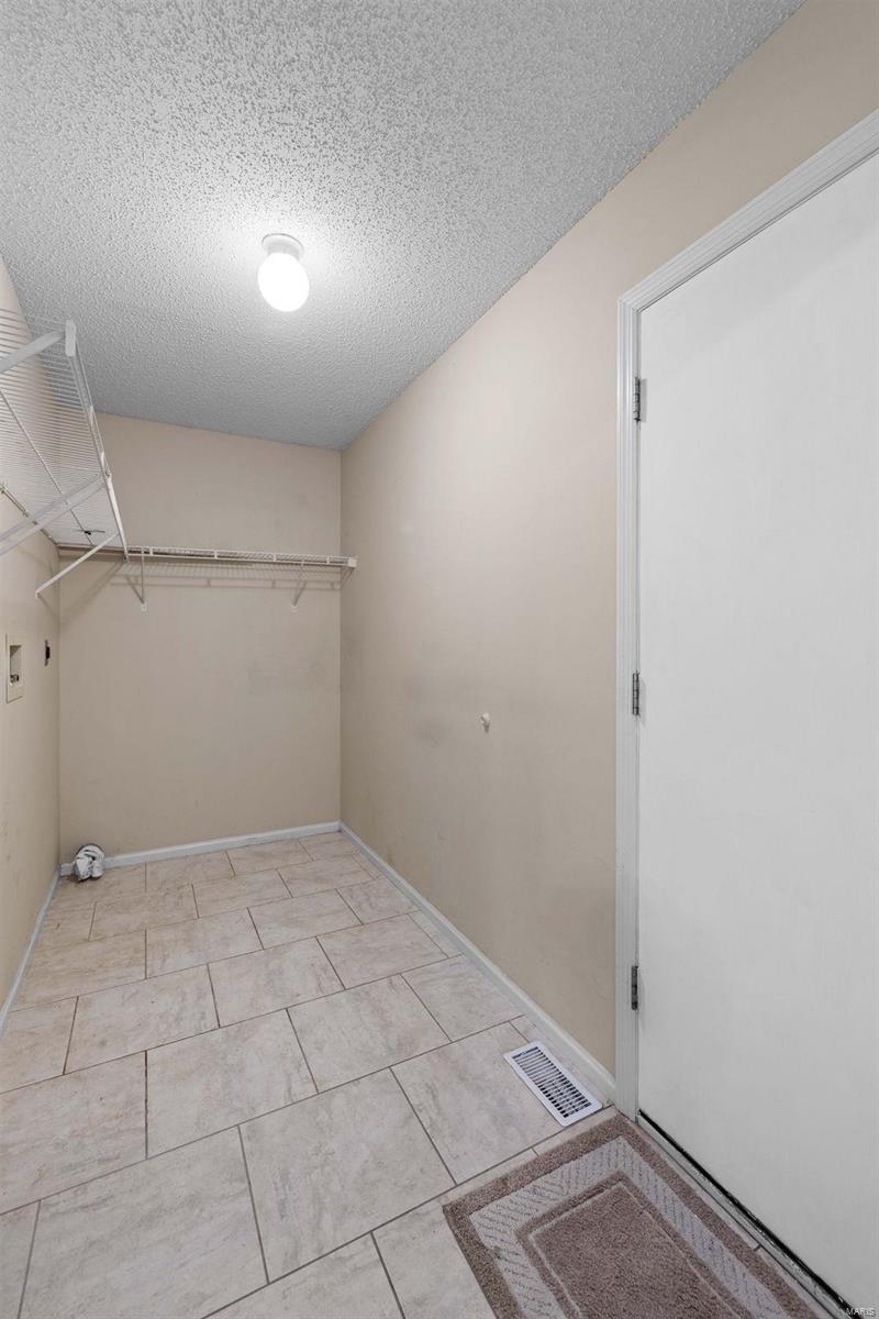 95 Maple Leaf St. Peters, MO 63376 - Photo 21 of 48