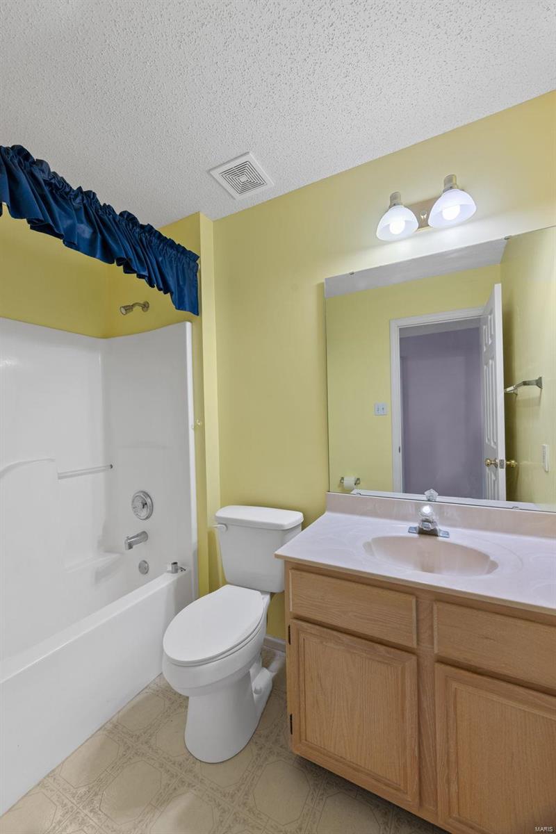 95 Maple Leaf St. Peters, MO 63376 - Photo 36 of 48