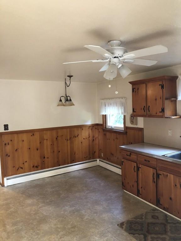 165 Navajo Road Springfield, MA 01109 - Photo 9 of 20