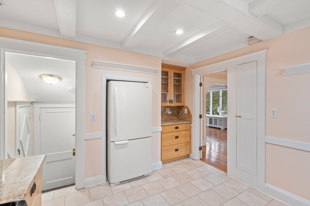 211 Cedar Street Dedham, MA 02026 - Photo 14 of 37