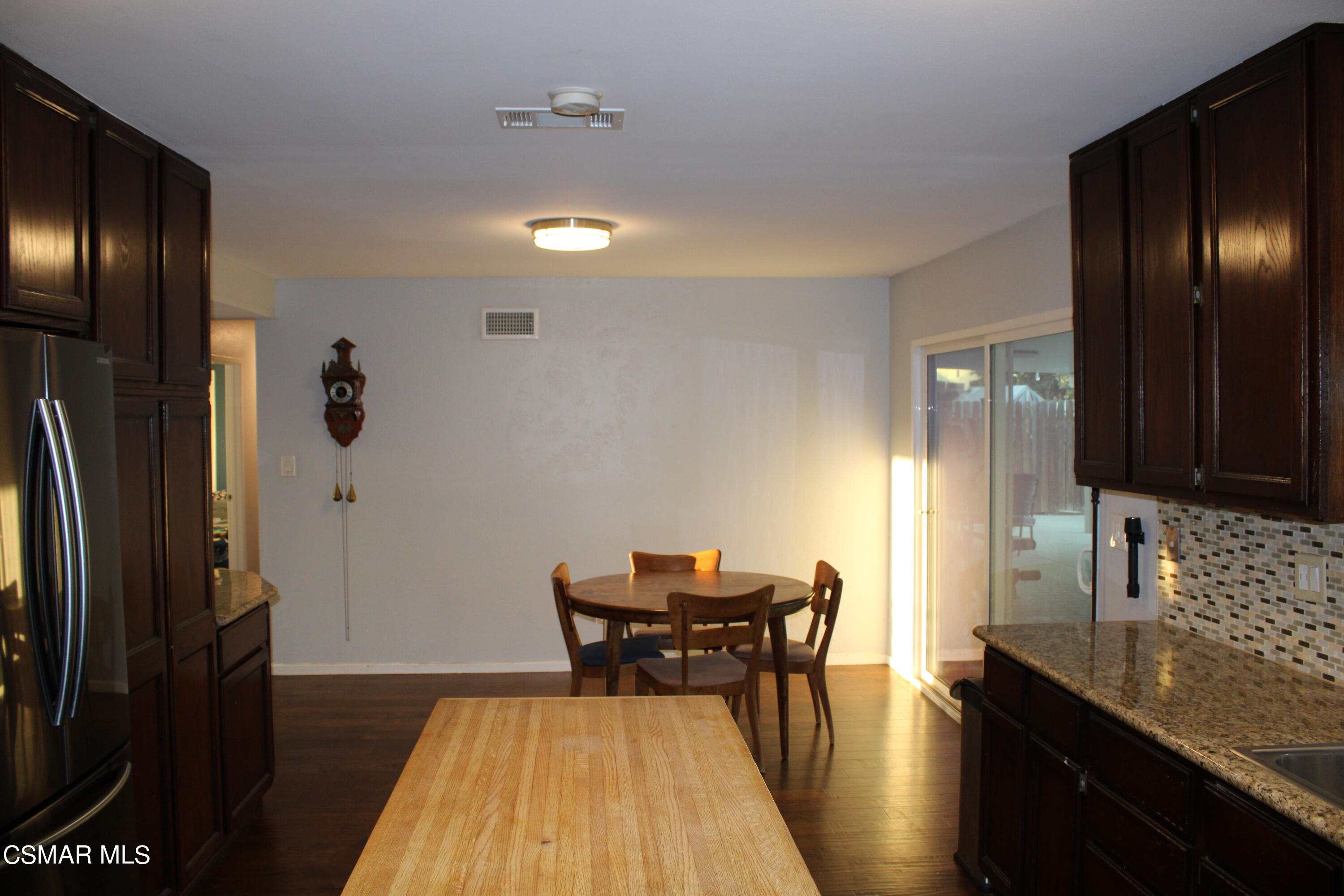2230 Ralston Street Simi Valley, CA 93063 - Photo 6 of 28 a view of a livingroom with furniture and front door