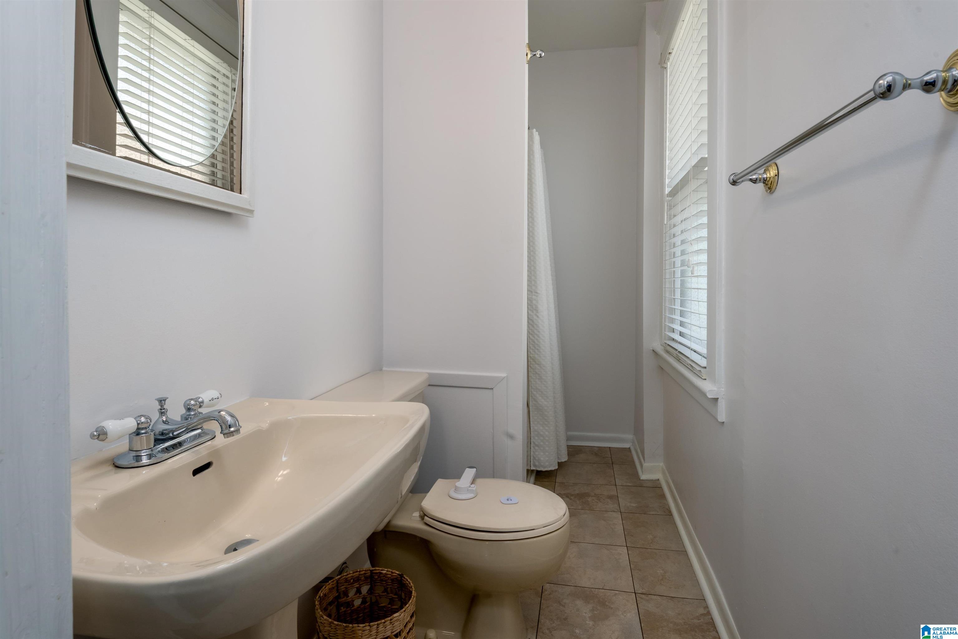2812 Rhodes Circle South Birmingham, AL 35205 - Photo 43 of 55