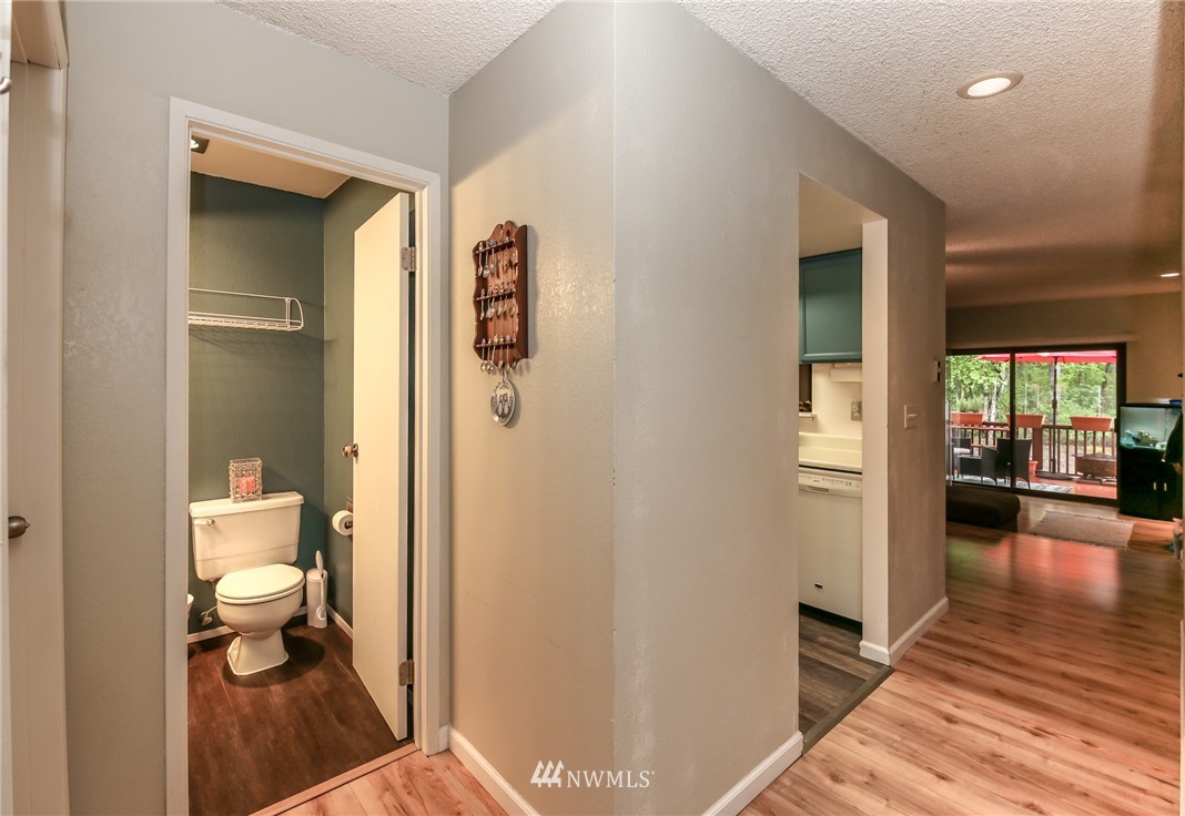 11512 Southeast 175th Street, Unit 15 Renton, WA 98055 - Photo 3 of 37 Gallery Image 3