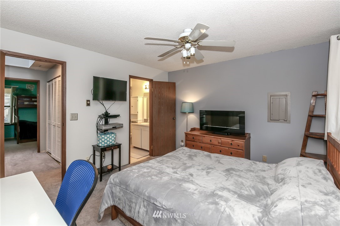 11512 Southeast 175th Street, Unit 15 Renton, WA 98055 - Photo 21 of 37 Gallery Image 21
