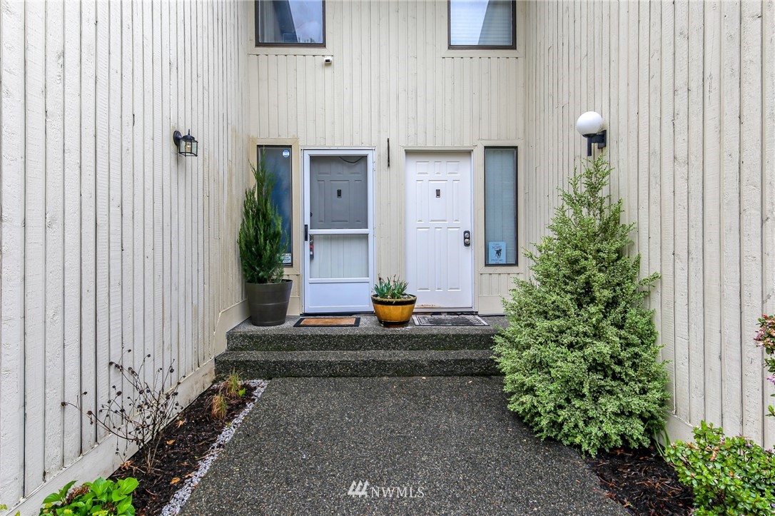 11512 Southeast 175th Street, Unit 15 Renton, WA 98055 - Photo 32 of 37 Gallery Image 32