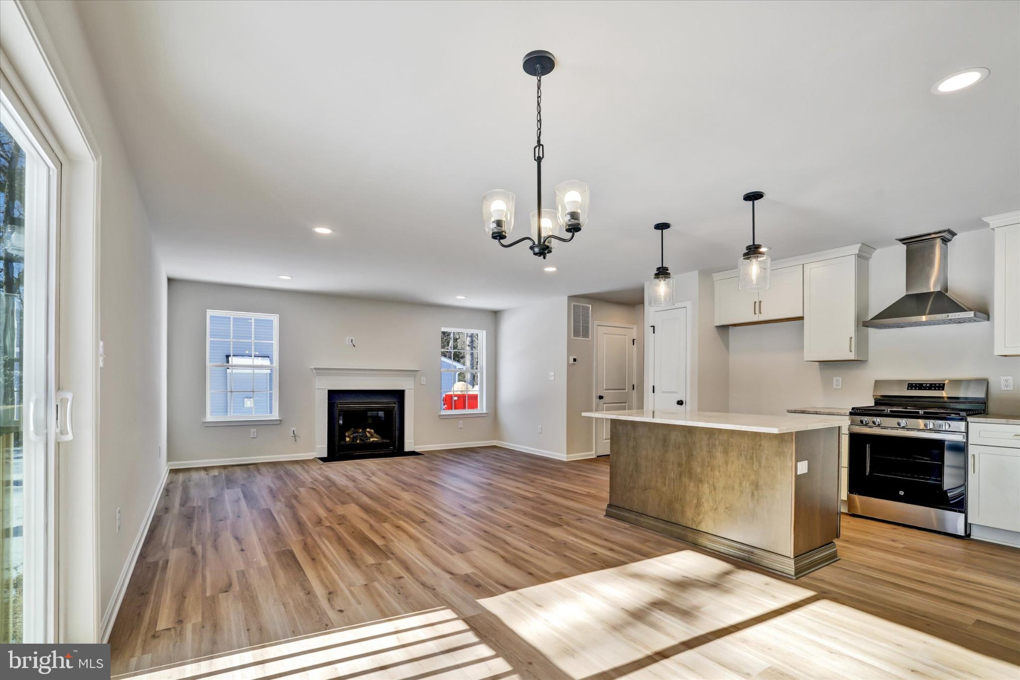 3 Harding Avenue Clementon, NJ 08021 - Photo 3 of 22 Bright and airy open-concept living space.