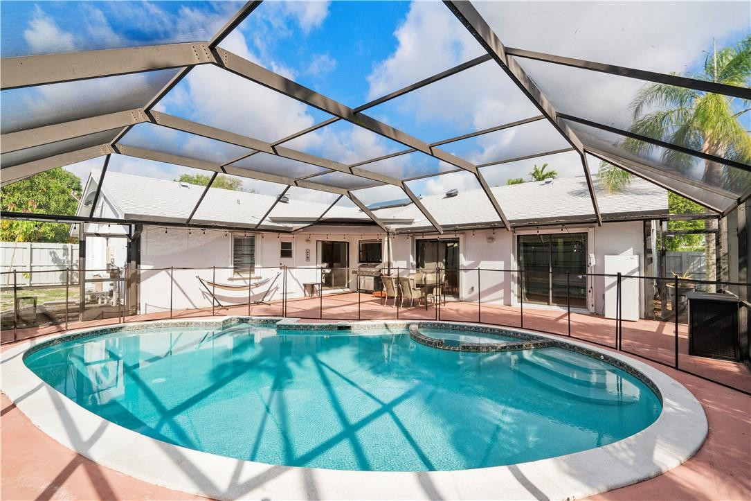 9697 Richmond Circle Boca Raton, FL 33434 - Photo 28 of 33 Photo 28