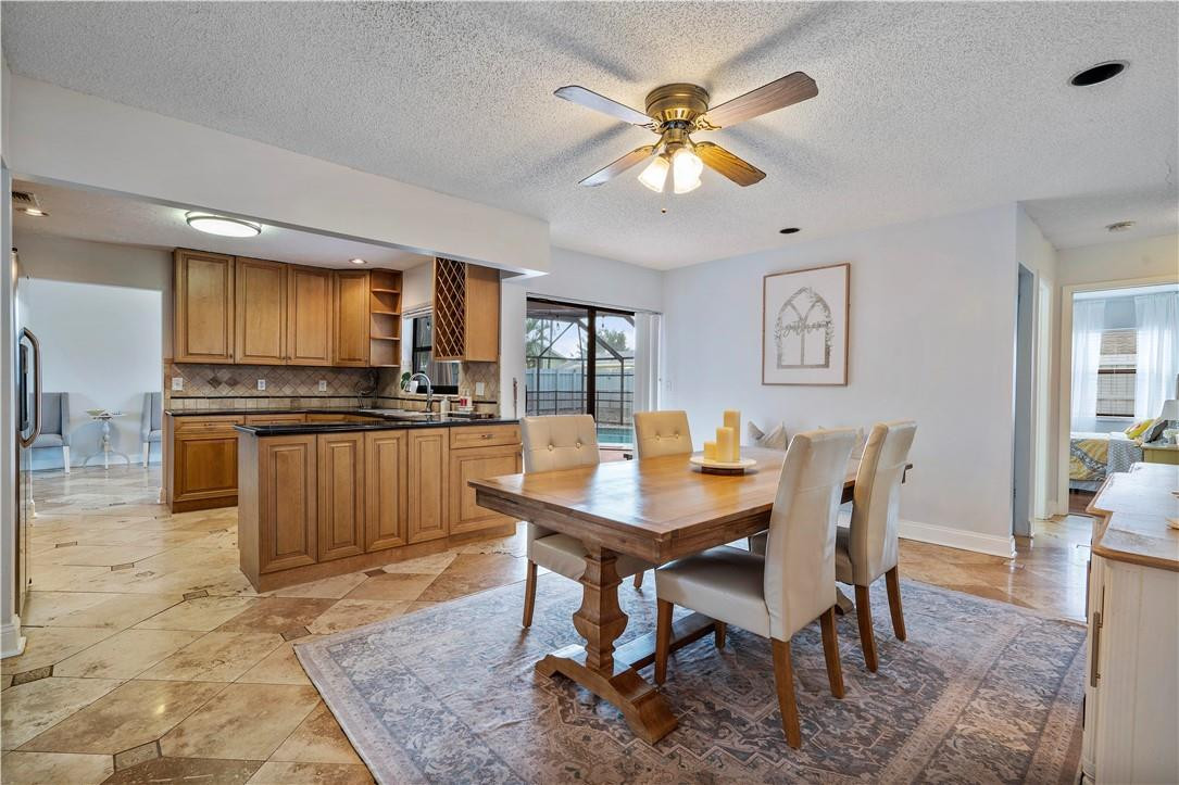 9697 Richmond Circle Boca Raton, FL 33434 - Photo 9 of 33 Photo 9