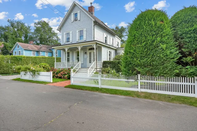 $6,000 | 2 Logan Place, Norwalk, CT 06853