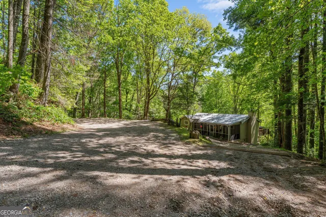 $284,500 | 8378 Dillard Road, Scaly Mountain, NC 28775