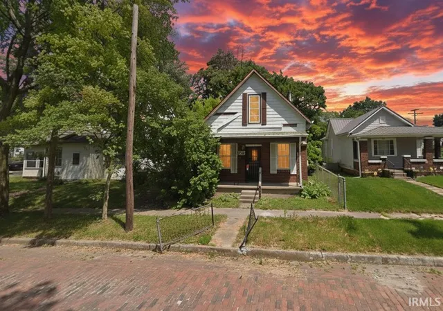 $24,900 | 303 South Main Street, Jonesboro, IN 46938