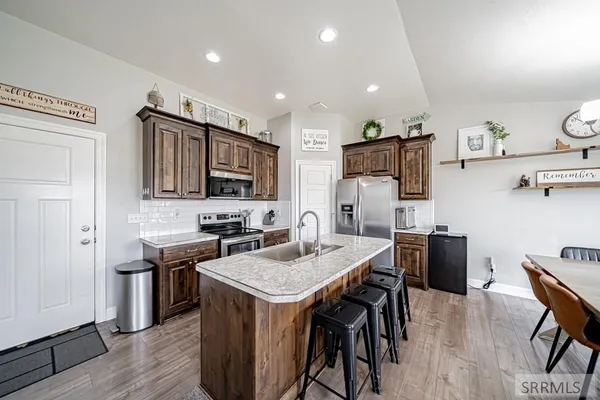 $430,000 | 5215 Ryanne Way, Iona, ID 83427
