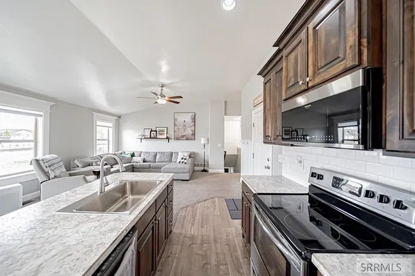 $430,000 | 5215 Ryanne Way, Iona, ID 83427