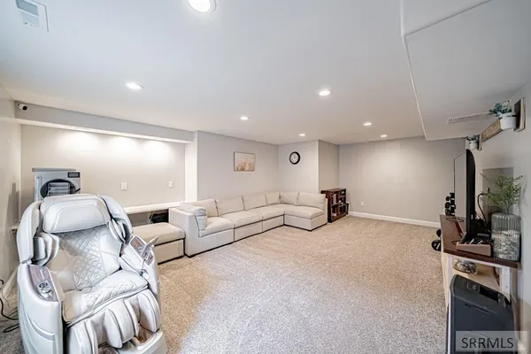 $430,000 | 5215 Ryanne Way, Iona, ID 83427