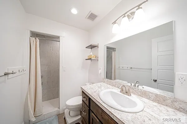 $430,000 | 5215 Ryanne Way, Iona, ID 83427