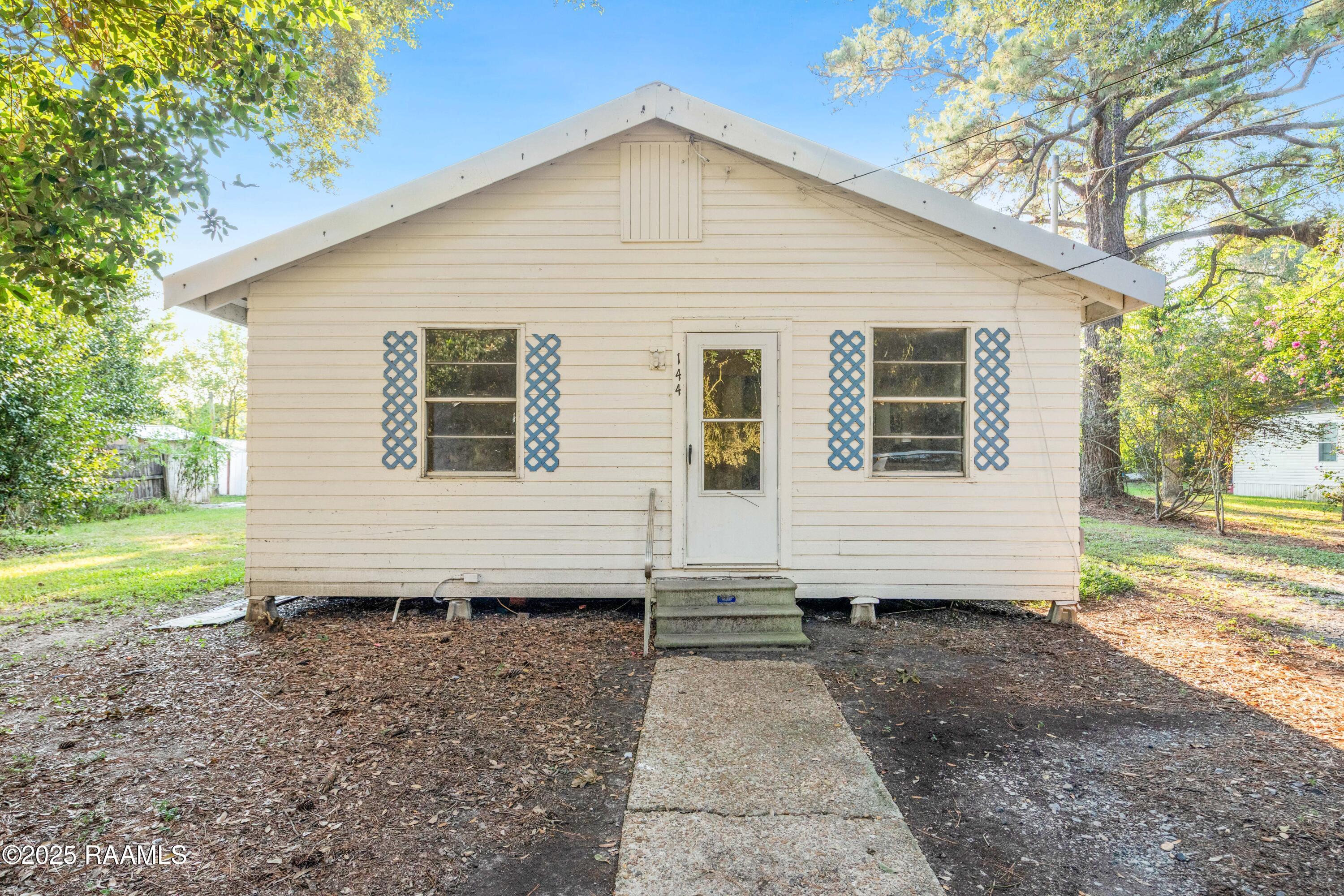 144 Hanks Pond Road Crowley, LA 70526 - Photo 2 of 35 144HanksPond-2
